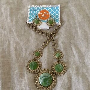 Gold and Green Necklace Set